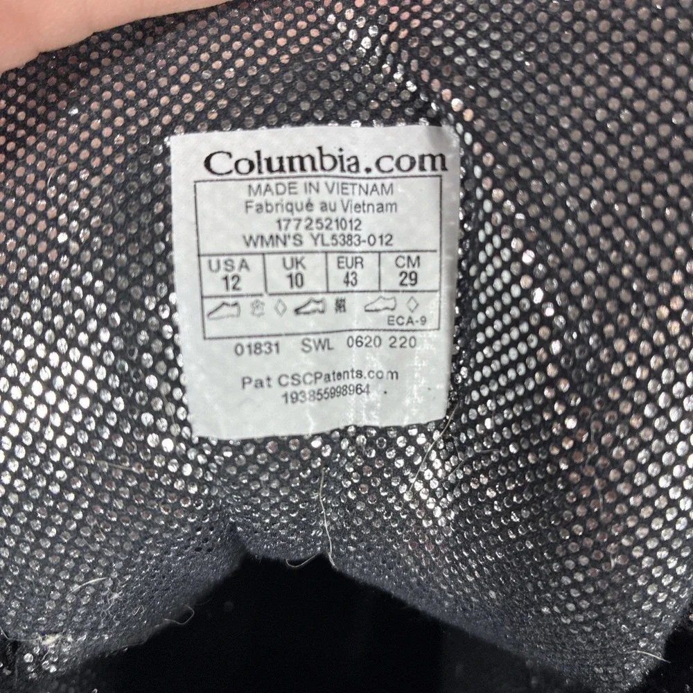 Columbia features style